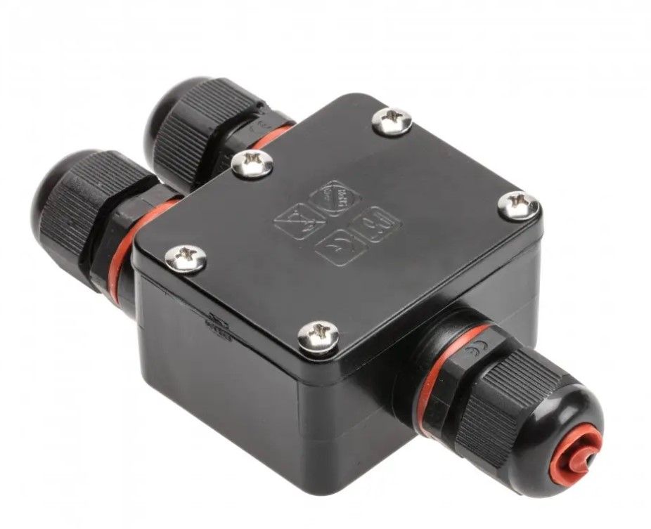 Wasserdichte IP67-Verbindungsmuffe mit 3× WAGO 221-413 Klemmen 1 Wasserdichte IP67-Verbindungsmuffe mit 3× WAGO 221-413 Klemmen